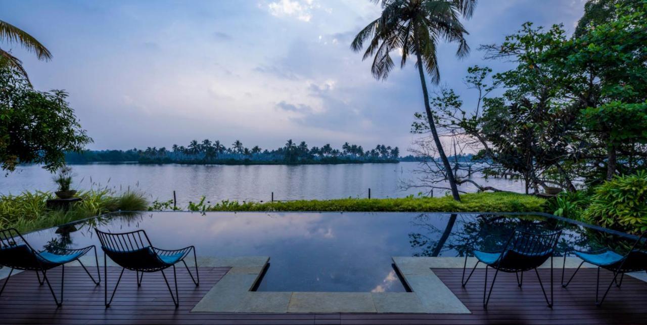مبيت وإفطار Kochi 976 Panangad المظهر الخارجي الصورة