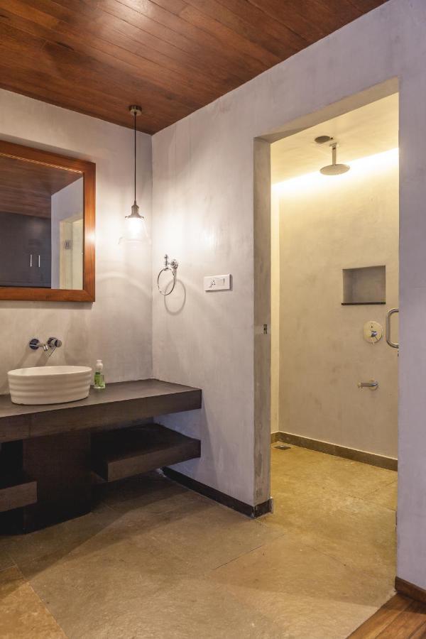 مبيت وإفطار Kochi 976 Panangad المظهر الخارجي الصورة